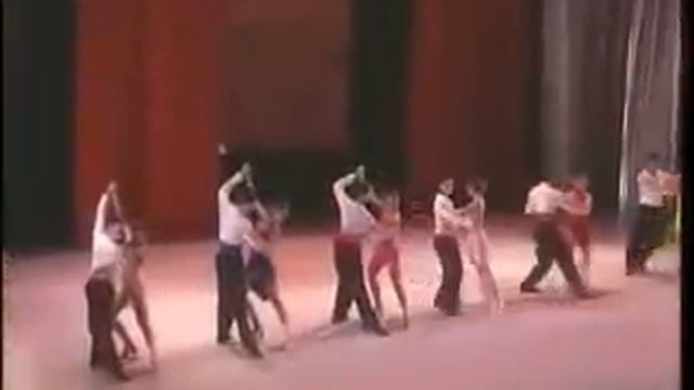 La Cumparsita - Tango Filipino _ La Divina.mov смотреть онлайн