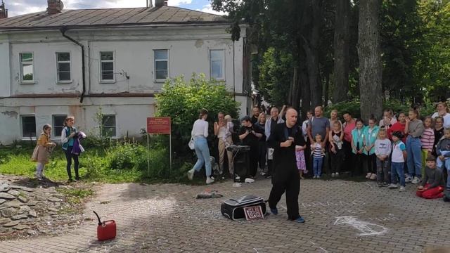 Театр имени Которого Нельзя Называть (Санкт-Петербург). Спектакль «Цирк уехал» (6+). смотреть онлайн