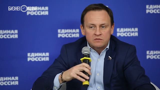 Сидякин: "Сидишь хлебаешь щи, не платишь ни копейки..." смотреть онлайн