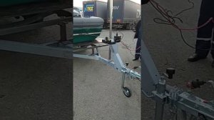 Установка лебедки на лодочный прицеп.