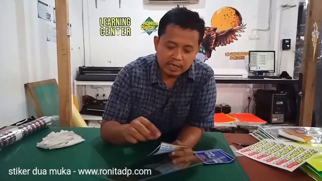 Stiker Dua Muka Produksi RONIta смотреть онлайн