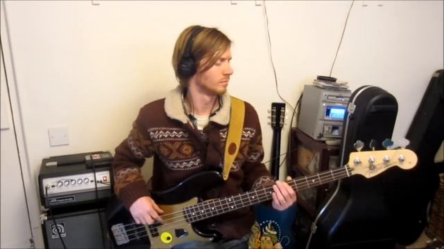 Ampeg micro vr- Fender active P bass special- Zoom H4N...Bass cover of FALLING by Rich Austin смотреть онлайн