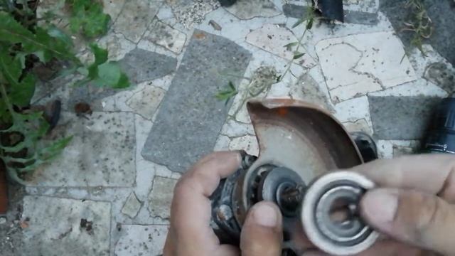 Разбираем болгарку Metabo WE 14-125 Plus смотреть онлайн