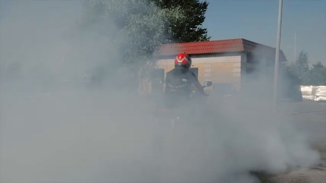 Антоха жгёт резину смотреть онлайн