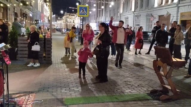 16 сентября 2023 г.Вельветовые Медведи “ Velvet Bears “у летней веранды литературного кафе «Безухов смотреть онлайн