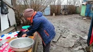 Грандиозная, ручная стирка в зиму. На дворе. Жизнь на окраине в деревне