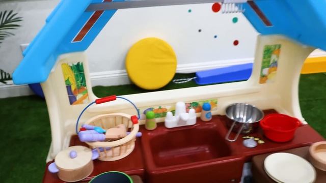 Alex and Eric Pretend Play with Magic Superhero Chips | Kids Food Toys Transforms into Superheroes смотреть онлайн