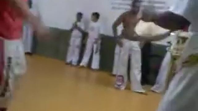 Grupo de Capoeira Atabaque смотреть онлайн