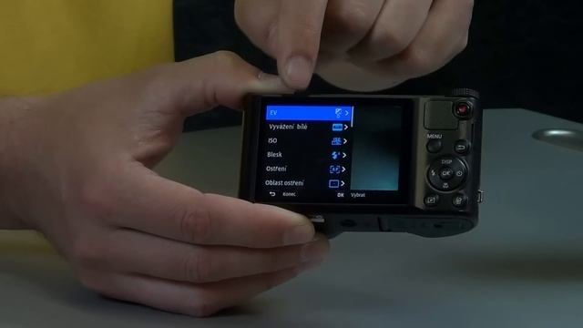 Samsung WB150F Recenze