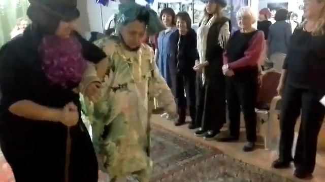 ТАЙНА СКАЗКИ О РЕПКЕ. Знаковый символизм и костюмированная постановка.Укр.Форум в Универсолисе.МНШУ смотреть онлайн