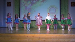 Жили у бабуси