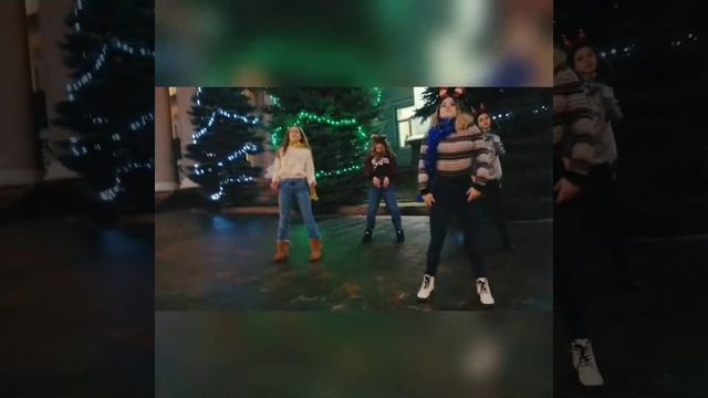 jingle bells - новогодний танец смотреть онлайн