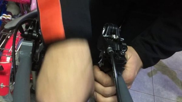 Установка подножки CUBE STANDART 26"-29" на велосипед CUBE