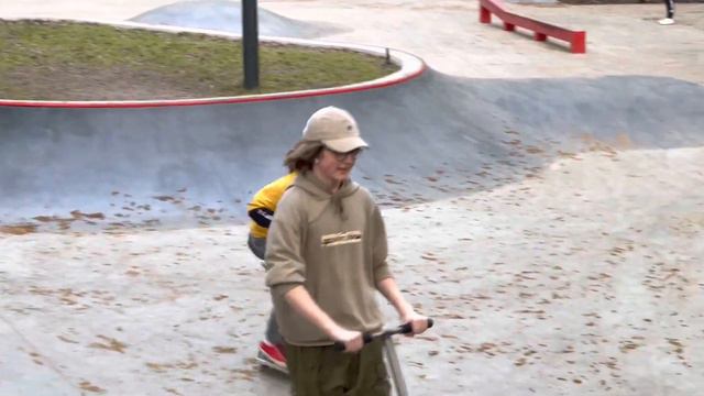 Я знаю что этот ролик не кто ни будет смотреть 😥 смотреть онлайн