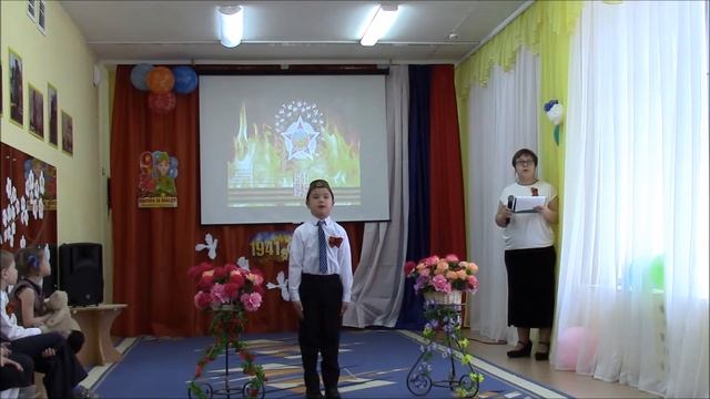 Страна читающая — САЙДУЛАЕВ АЛИШЕР читает произведение «КУДА Б НИ ШЕЛ, НИ ЕХАЛ ТЫ...» М.ИСАКОВСКИЙ смотреть онлайн