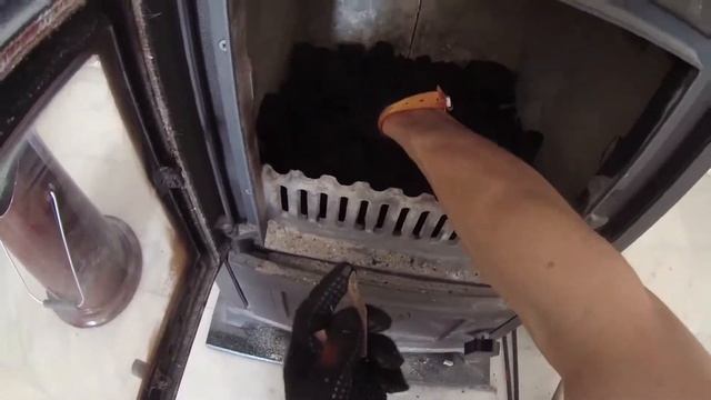 0052 Правильная топка собы углём REKOR Correct heating soba with coal смотреть онлайн