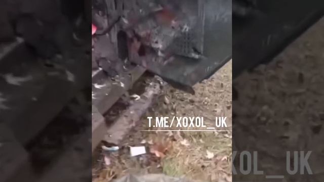 Результат попадания российского танкового снаряда по бронеавтомобилю ВСУ. смотреть онлайн