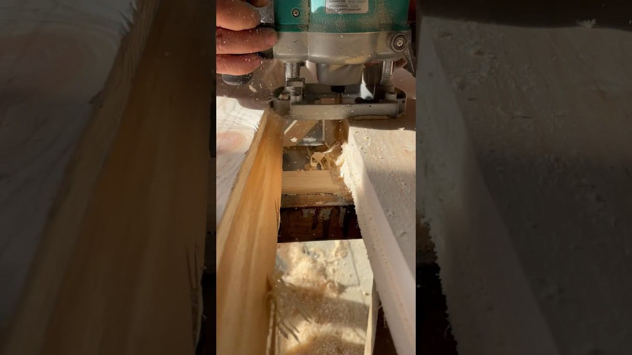 Полок из необрезной липы #баня #банясвоимируками #пологи #отделкабани #каркаснаябаня смотреть онлайн