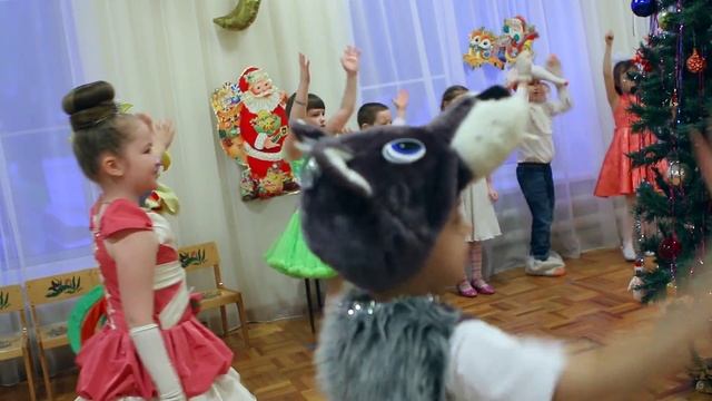 АНОНС фильма (ВЫПУСКНИК 2016) Новогодний утренник - ДС Алёнушка гр.6 смотреть онлайн