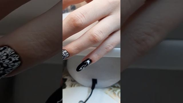 ?Коррекция ногтей⚡Укрепление молочной базой?Покрытие чёрным гель-лаком?Стемпинг-Дизайн??☁ смотреть онлайн