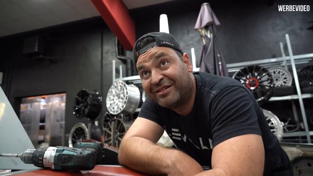 LEVELLA | Mercedes 350SL R107 - Böse Überraschungen beim Zerlegen!.. смотреть онлайн