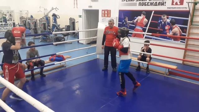 Бокс. Матч-реванш от девочки в 12-13лет. смотреть онлайн