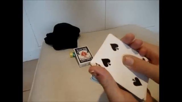 Bicycle Ellusionist Blue Rider Back Gaff Deck Trick Compilation (Tutorial) смотреть онлайн