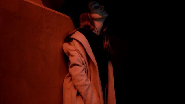 Jonas Viken & Lola Rhodes - Hold On To /музыка для youtube без авторских прав. смотреть онлайн