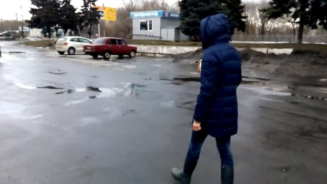 Два куска хлеба за 100шагов, крутой спор смотреть онлайн