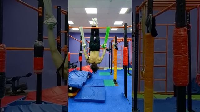 НеОбычные ПодТягивания с Полотенцами. Крепим Хват в Зале ФВСА. СКК "Вместе" смотреть онлайн