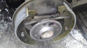 Как снять тормозной барабан  на ваз 2107