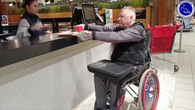 Многофункциональный столик- Ваш помощник! смотреть онлайн