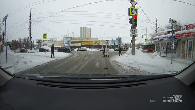 Гибрид радар-детектора и видеорегистратора DUNOBIL RATIONE - дневная съёмка смотреть онлайн