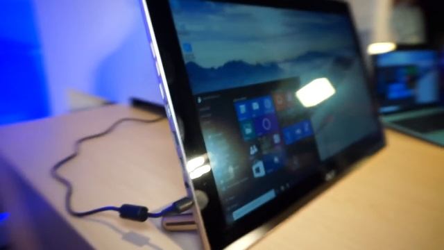 Acer Z3710 All in One Tablet-PC Hands On [deutsch] смотреть онлайн