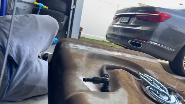 85 Cutlass Salon Fuel Sending Unit Install смотреть онлайн