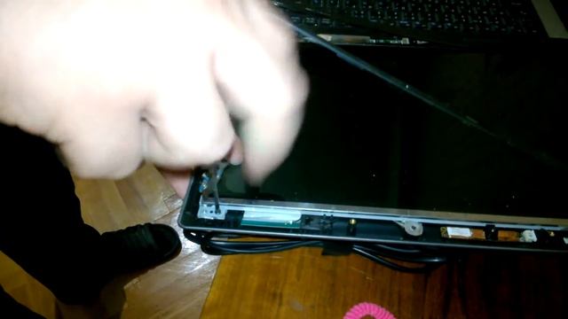 Asus X50 (реставрация петли,устанавливаем камеру) смотреть онлайн