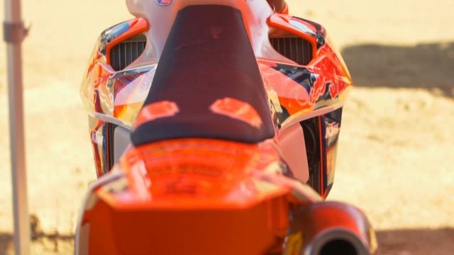2020 Red Bull KTM Factory Racing 450 SX-F смотреть онлайн