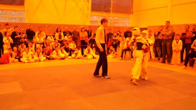 17.10.2015г. г. Уфа Кожух Иван синий жилет смотреть онлайн