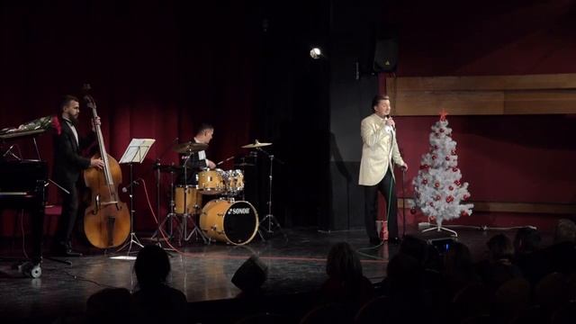 Илья Ушуллу - "Мы желаем счастья вам" смотреть онлайн