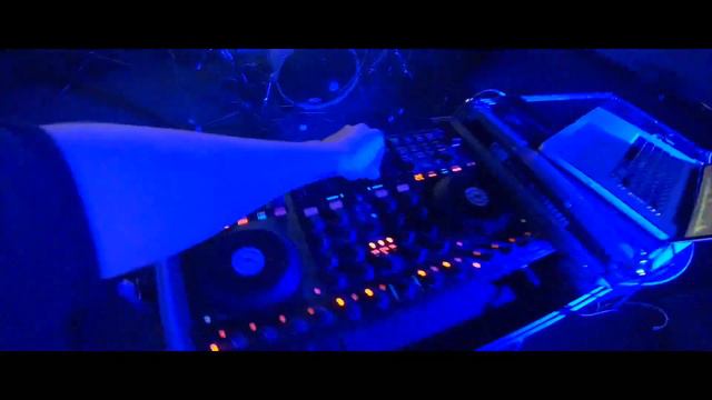 Дискотека в клубе LENON | Ночной клуб СПб | Танцпол