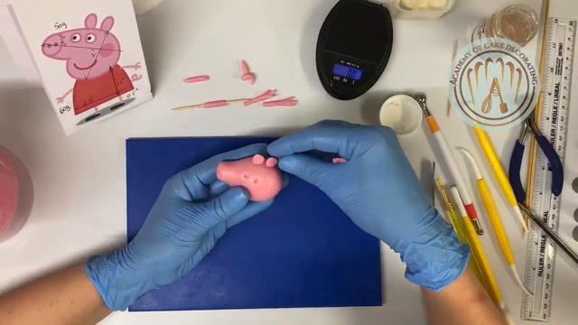Crafting Your Own Peppa Pig Figurine смотреть онлайн