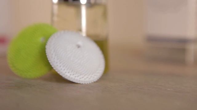 Эллектрическая щетка для очищения лица Silicon Brusher смотреть онлайн