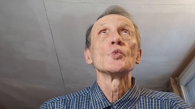 КРЕЩЕНИЕ глазами, губами и головой! Ехал Грека через реку... смотреть онлайн