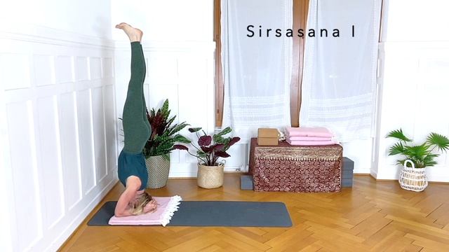 Yin & Yang Practice | 52 min | Twists, Hips, Shoulders and Arm Balances | Int & Adv | CdR | OYT смотреть онлайн