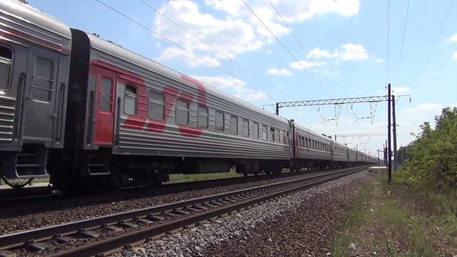 Электровоз ЭП1М-600 с поездом №281 Адлер — Череповец смотреть онлайн
