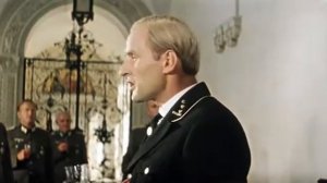 Анатолий Солоницын, Олег Савосин и цитата из "Подвига разведчика" в фильме "Один шанс из тысячи"