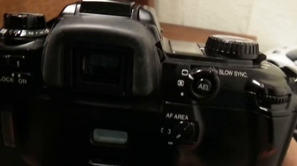 Minolta Maxxum 650si slr. AF (35mm. film.)