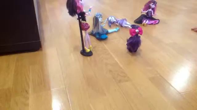 "Гемнастека МОНСТЕР ХАЙ" Фанатское видео смотреть онлайн