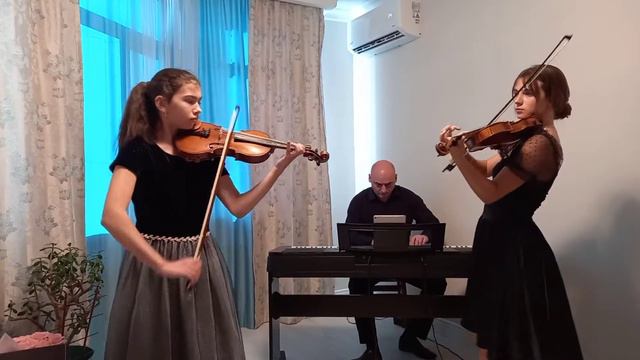 Александрова Ева, Гуляк Алёна концертмейстер Куцов Д.Г. Концерт Баха ре минор 1 часть