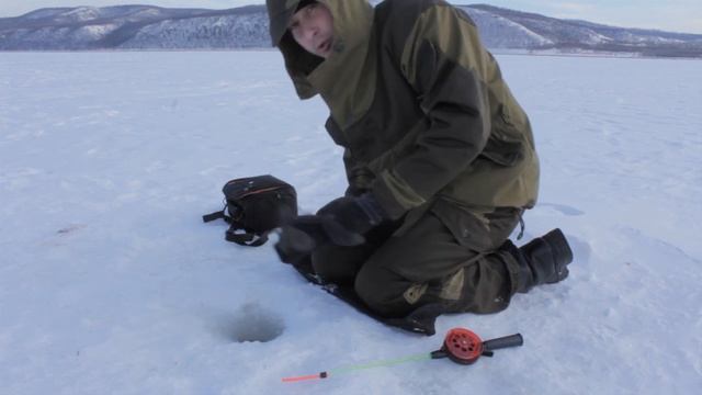 ЗИМОЙ НА ЛУНКУ БЕЗ БУРА В ПЕРВЫЙ РАЗ !!! LOSEV визжит от радости. [ФЕВРАЛЬ 2019] смотреть онлайн